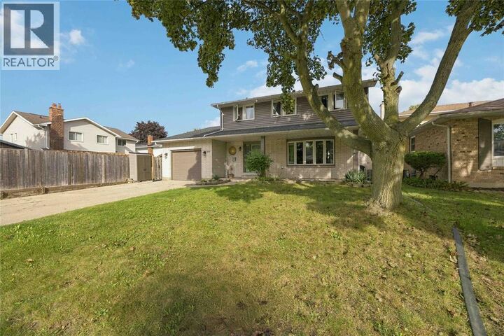 Property Photo:  1006 Salisbury Street  ON N7S 4N7 