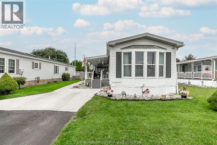 Property Photo:  132 Dunkirk Drive  ON N7L 5P8 