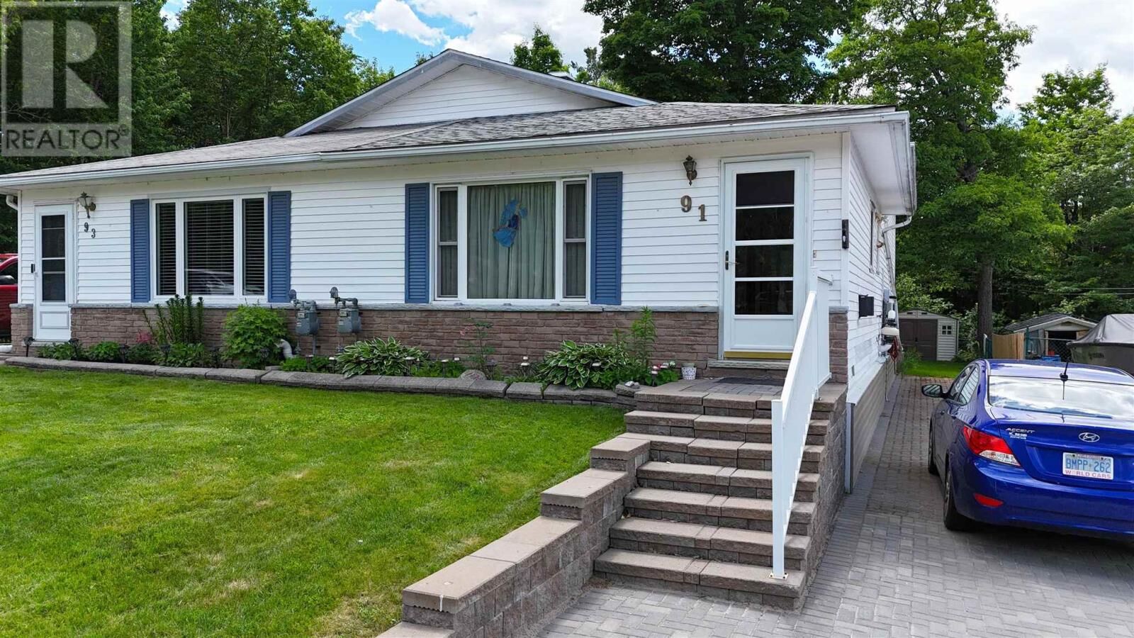 Property Photo:  91 Beckett Blvd  ON P5A 3P6 