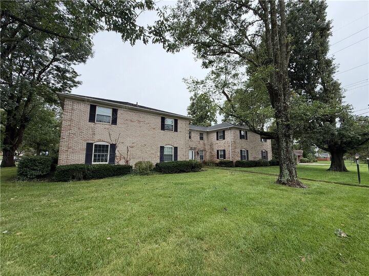 Property Photo:  290 E Alex Bell Road 4  OH 45459 