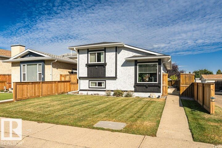 Property Photo: 6 Kiniski Crescent NW AB T6L 5A9