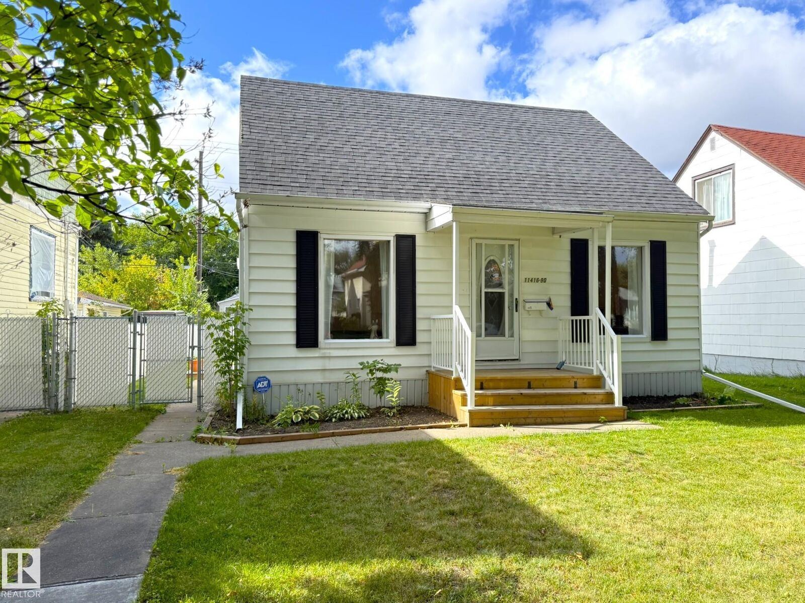 Property Photo: 11416 90 Street NW AB T5B 3X7