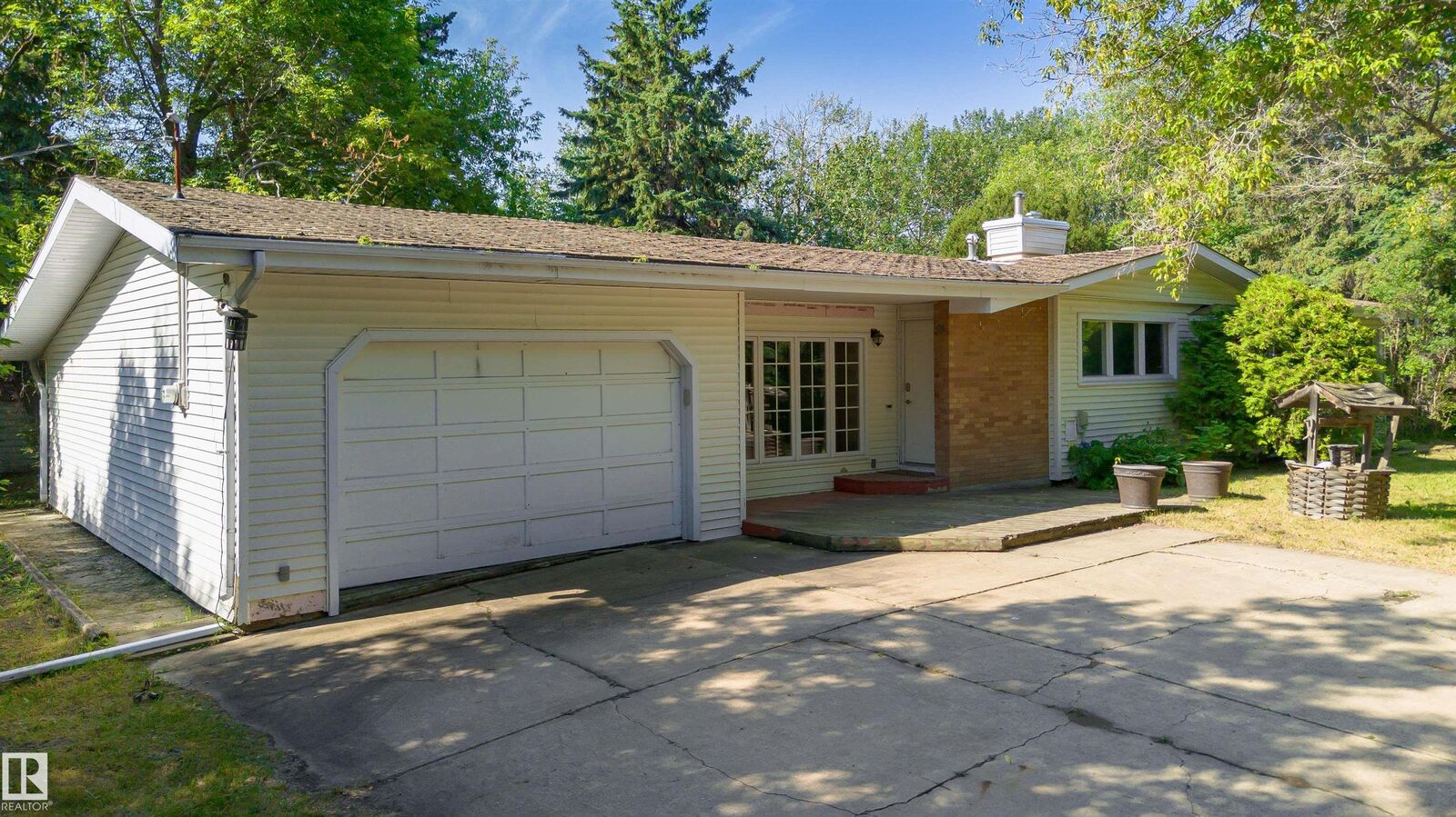 Property Photo: 52349 Rge Road 233 61 AB T8B 1C8
