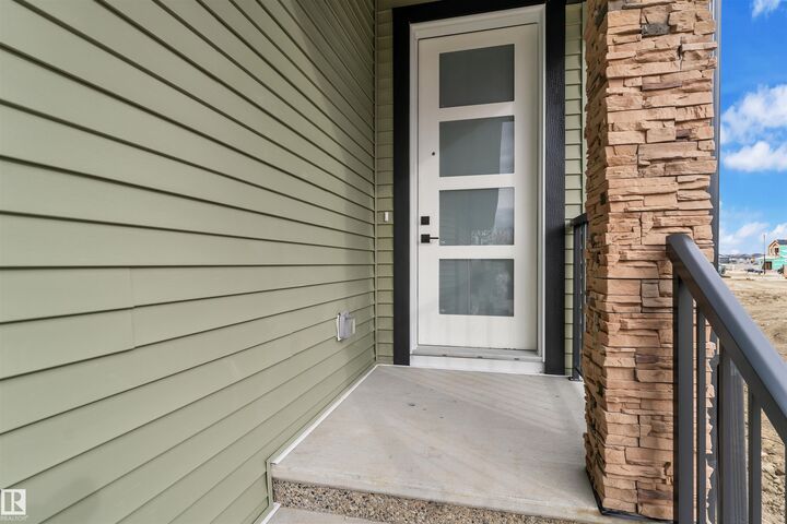 Property Photo:  3190 Granville Drive NW  AB T5T 7Z2 