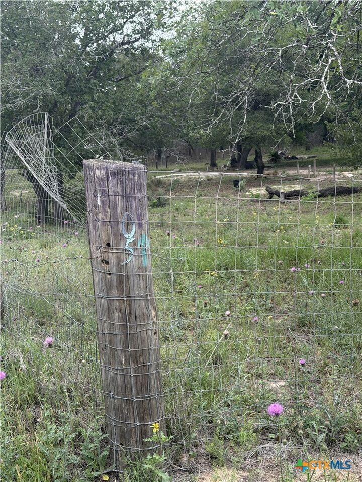 Property Photo:  105 Clear Spring Springs  TX 78114 