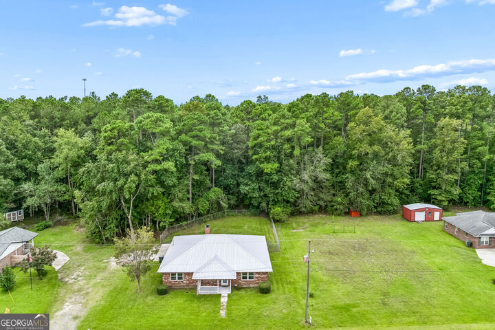 Property Photo:  103 W Magnolia Avenue  GA 31548 
