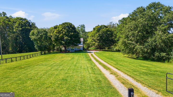 Property Photo: 5425 Howard Road GA 30040