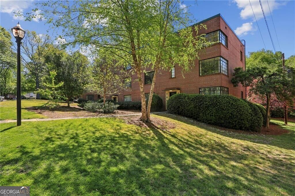Property Photo: 1391 Normandy Drive NE 1 GA 30306