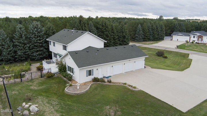 Property Photo: 3824 Prairie Pines Loop ND 58503