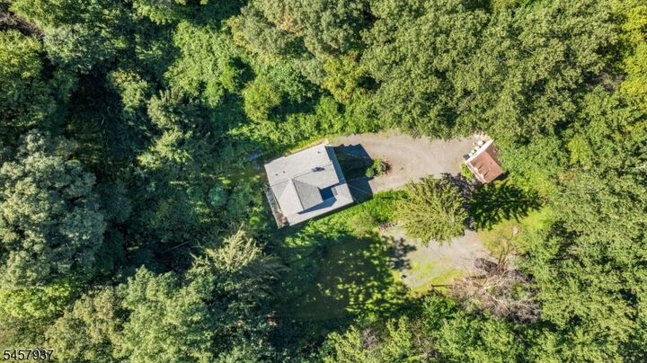 Property Photo: 250 Hardscrabble Rd NJ 07924
