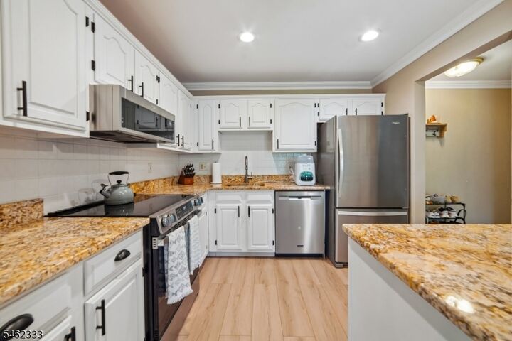 Property Photo:  275 Potomac Dr  NJ 07920 