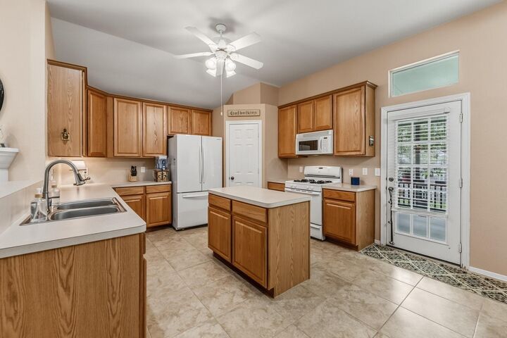 Property Photo: 273 Sunset Path S TX 77316