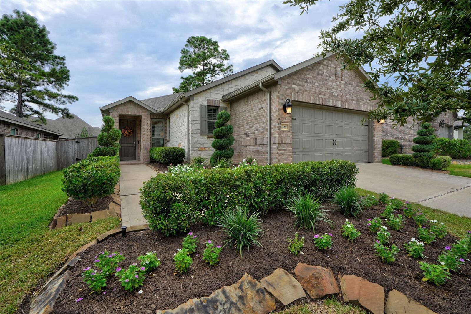 Property Photo: 235 N Wild Petunia Trail TX 77316
