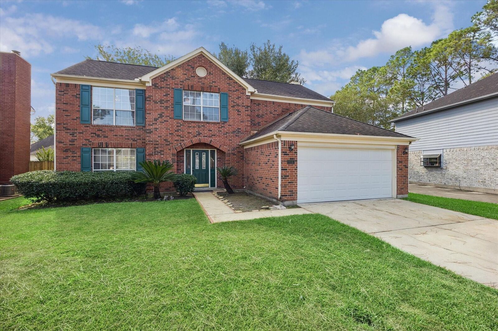 Property Photo: 806 Forest Bay Court TX 77062