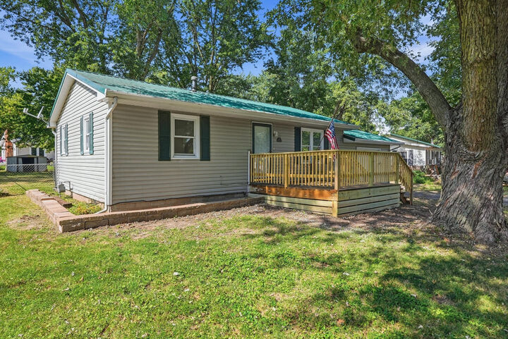 Property Photo:  607 Jean Circle  MO 65231 