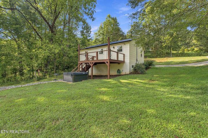 Property Photo: 712 E Millers Cove Rd TN 37886