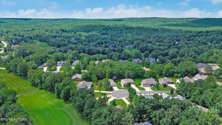 Property Photo: 26 Inwood Drive TN 38558