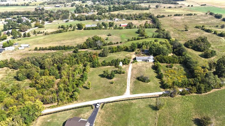 Property Photo: 191 Ott Elliott Lane KY 40330