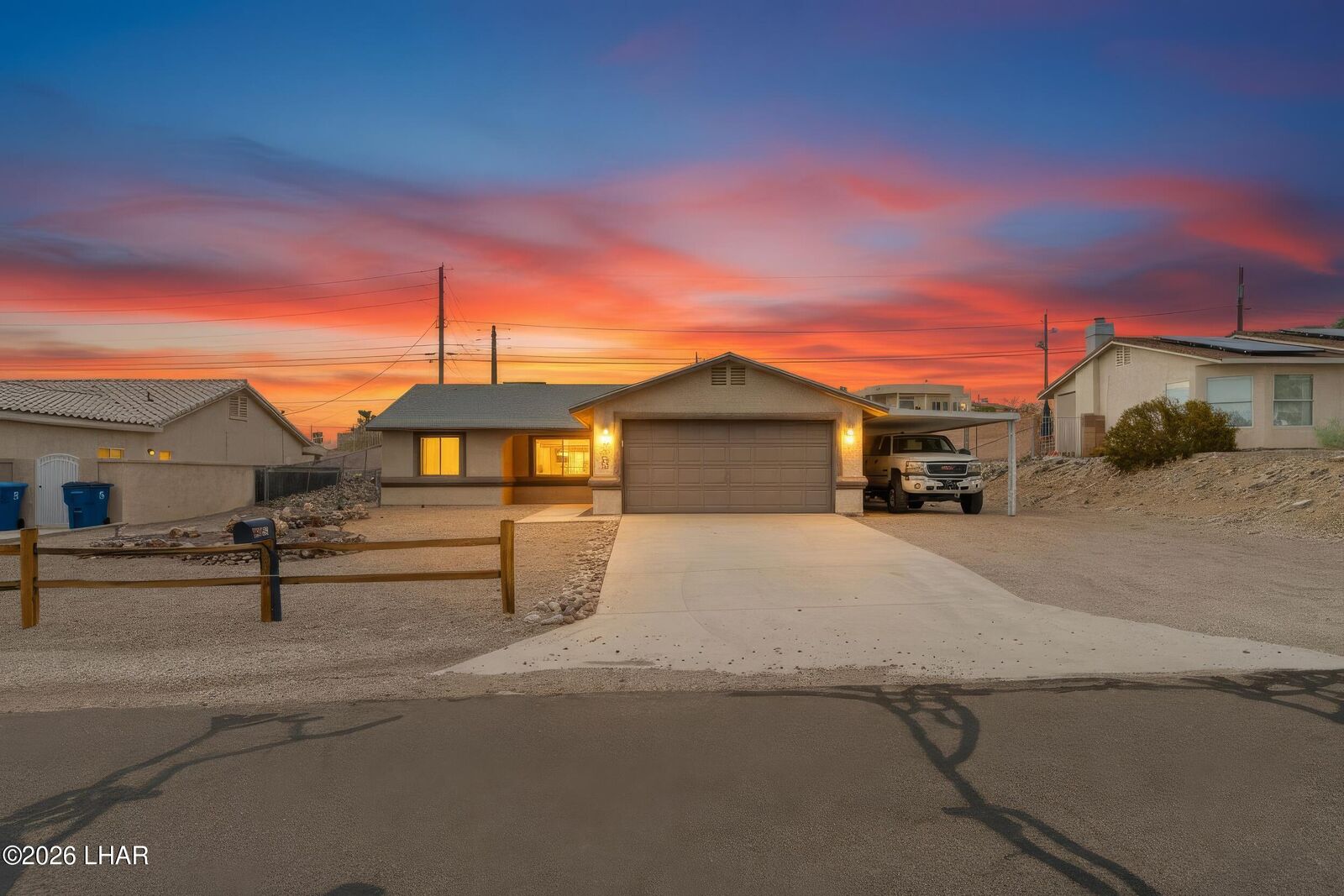 Property Photo:  2405 Hillview Dr  AZ 86403 