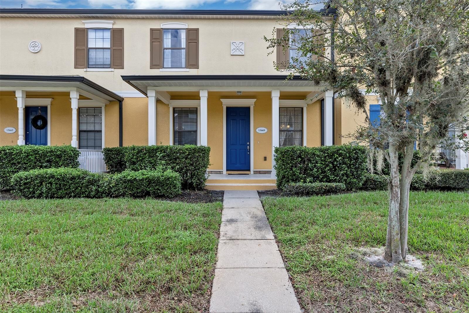 Property Photo:  13669 Beauregard Place  FL 32837 