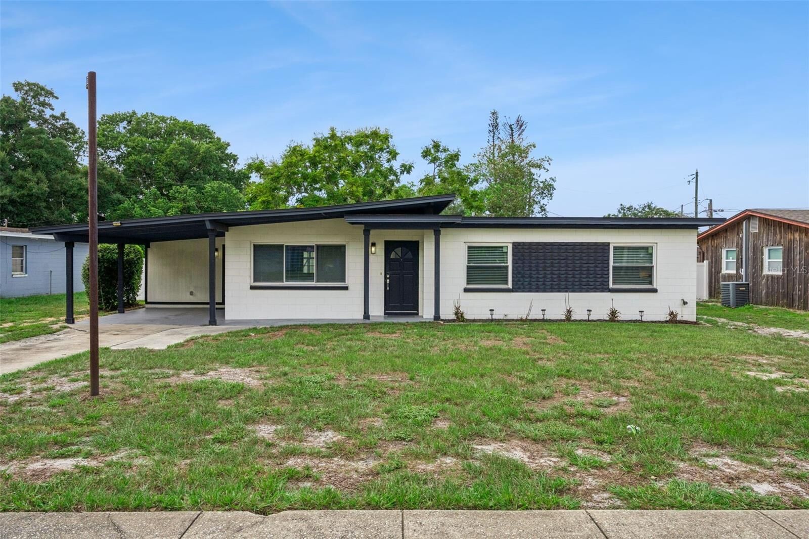 Property Photo:  626 Orange Avenue  FL 34761 