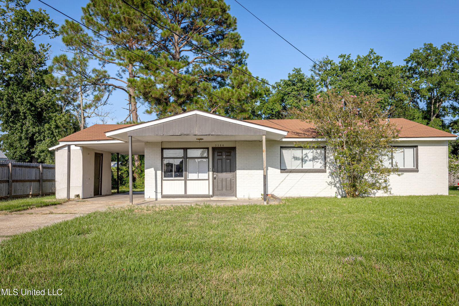 Property Photo: 3306 Whitmore Street MS 39567