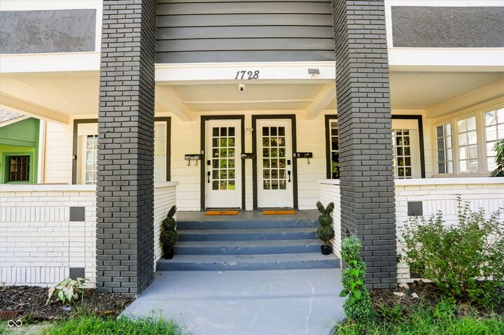 Property Photo: 1728 N Delaware Street B IN 46202