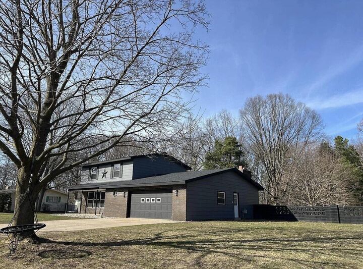 Property Photo: 1840 Eloise Drive MI 49444