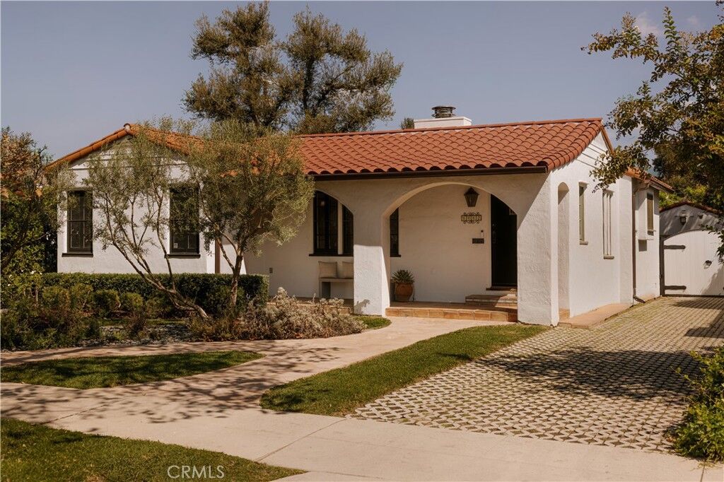 Property Photo: 4442 Farmdale Avenue CA 91602