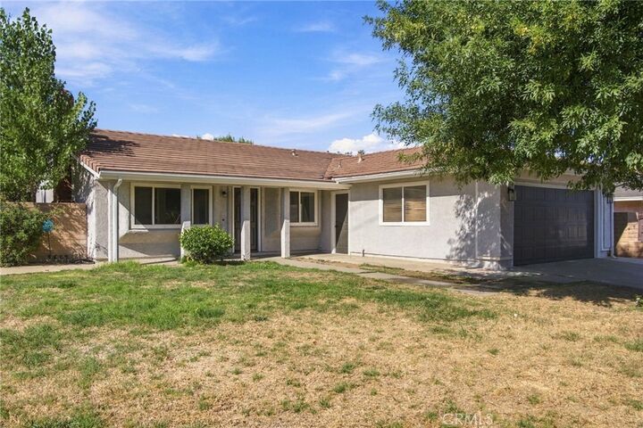 Property Photo:  24361 Wabuska  CA 91321 