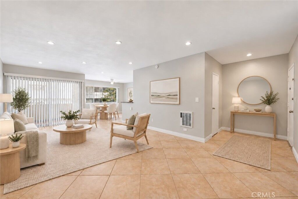 Property Photo: 5328 Newcastle Avenue 54 CA 91316