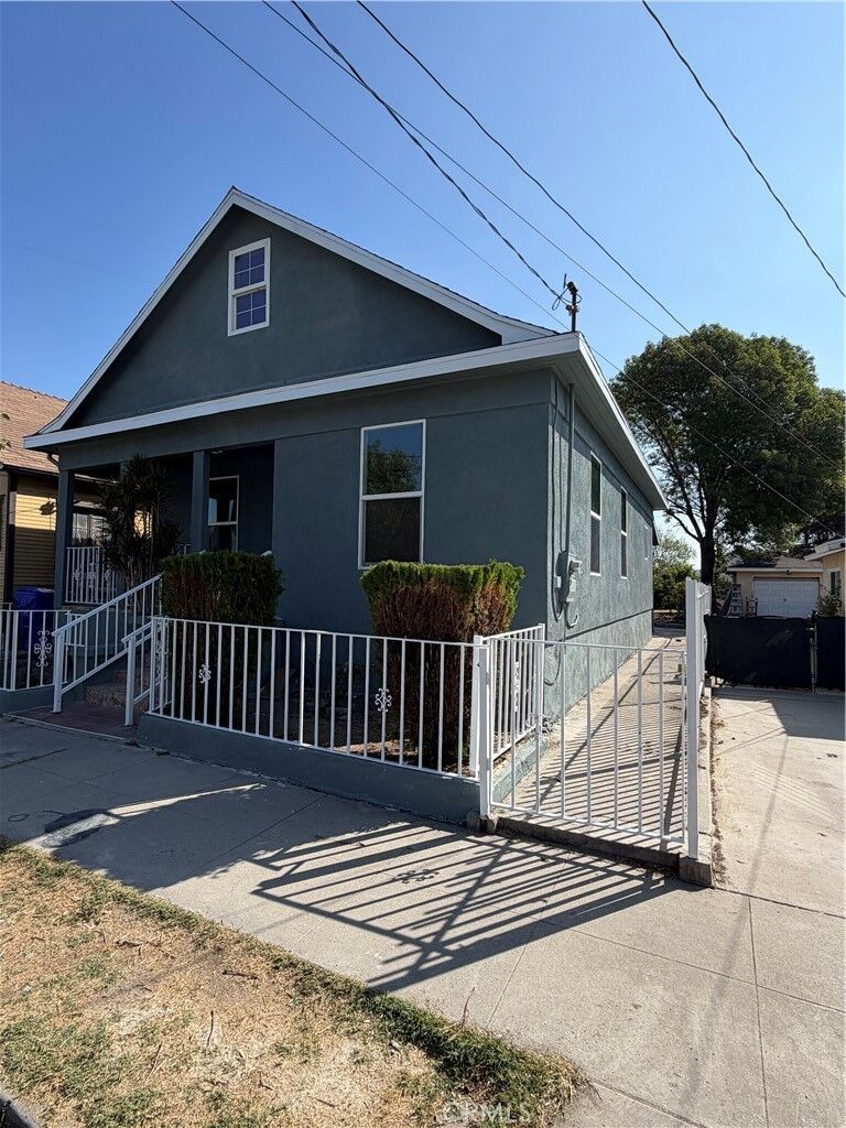Property Photo:  261 Kendall Avenue  CA 92410 
