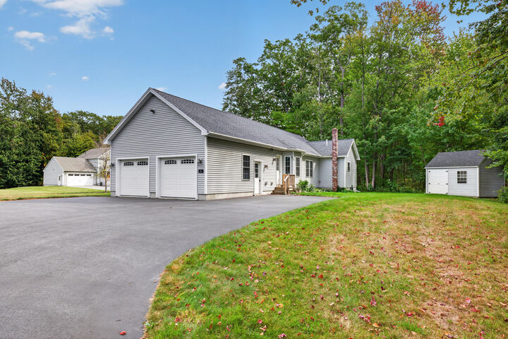 Property Photo:  32 Elmwood Avenue  ME 04074 
