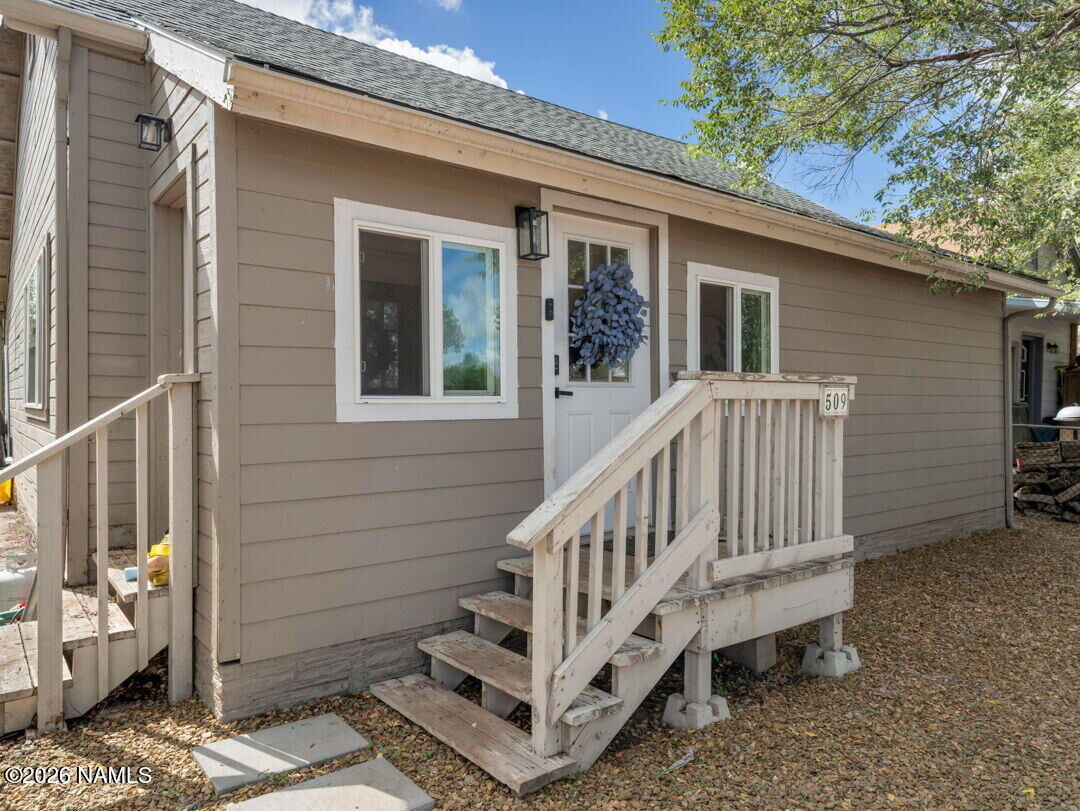 Property Photo:  509 W Sheridan Avenue  AZ 86046 
