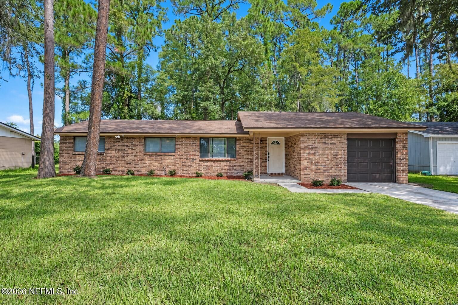 Property Photo: 5147 Broken Arrow Drive N FL 32244