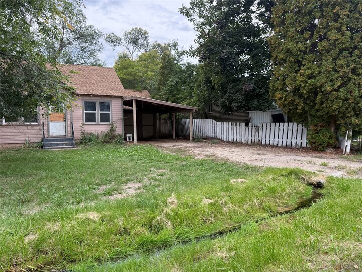 Property Photo: 117 Daly Avenue MT 59840