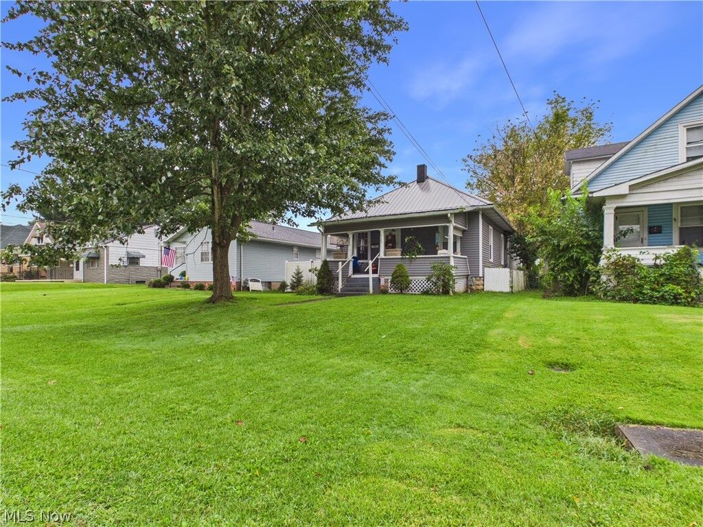 Property Photo:  904 West Virginia Avenue  WV 26104 