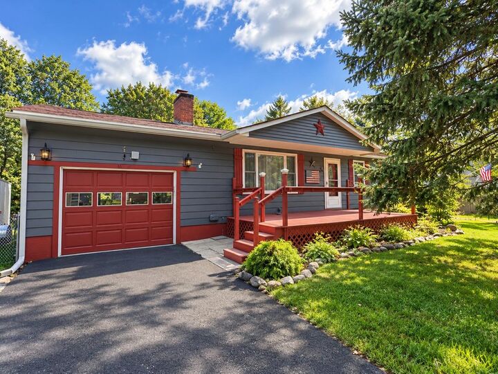 Property Photo:  24 Sunset Drive  VT 05452 