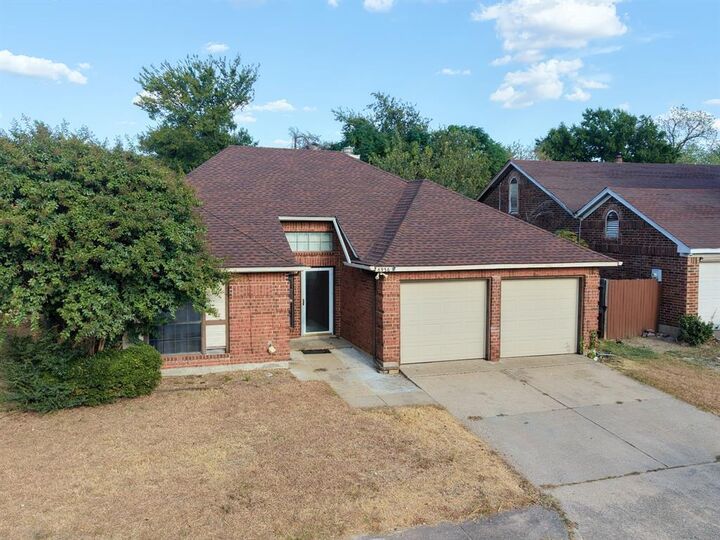 Property Photo: 6936 Cedar Knoll Drive TX 75236