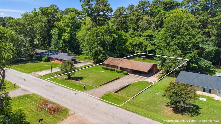 Property Photo: 801 Stewart Street TX 75604