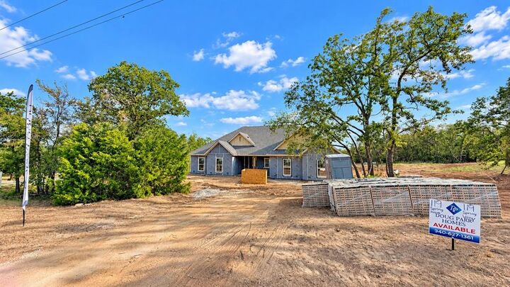 Property Photo:  119 Spring Valley Road  TX 76073 