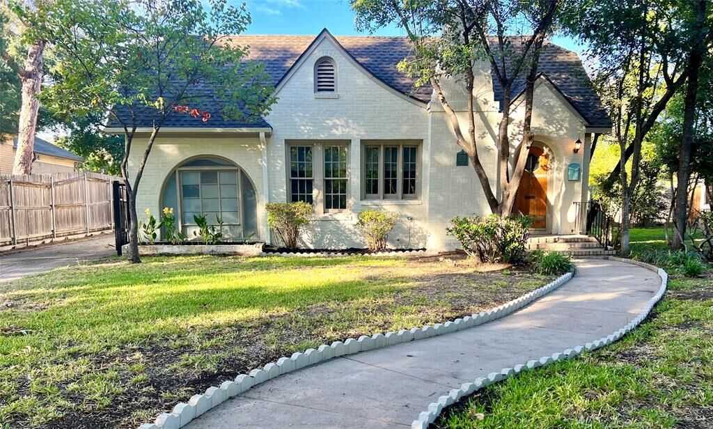 Property Photo:  2003 Elizabeth Drive  TX 76801 