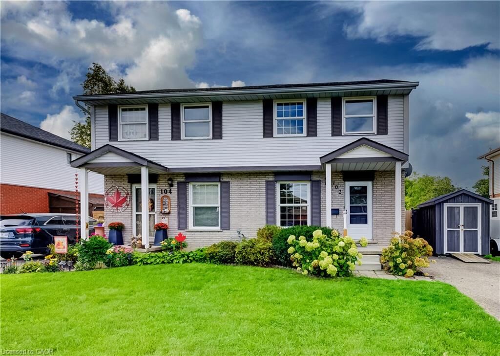 Property Photo:  102 Bloomingdale Road N  ON N2K 1A2 