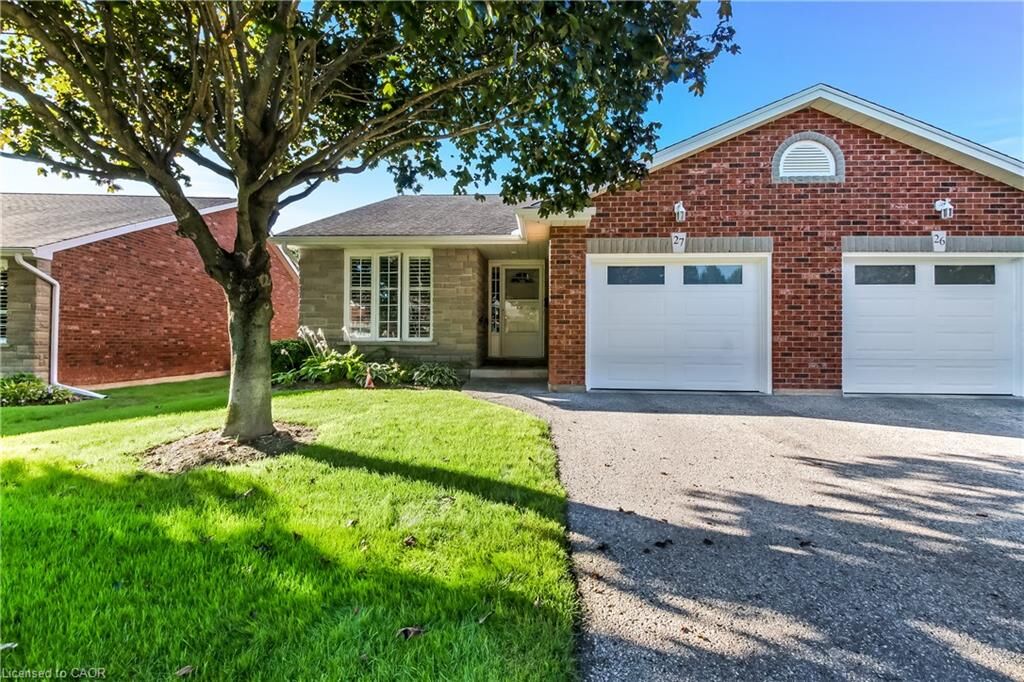 Property Photo: 150 Oak Street 27 ON N3Y 5M5