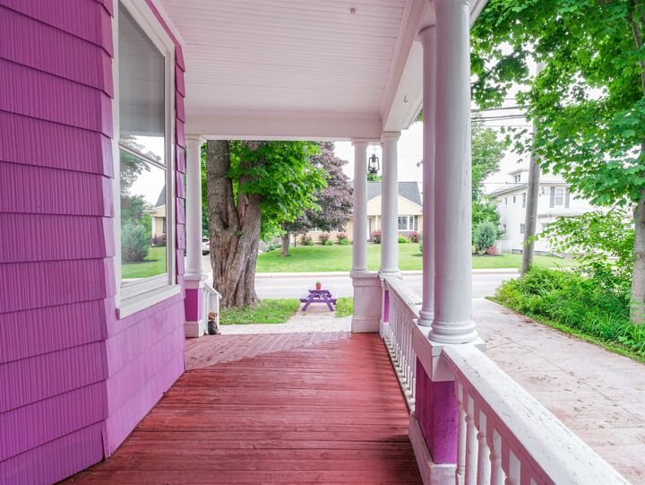 Property Photo:  146 Central Street  PE C1N 3L8 
