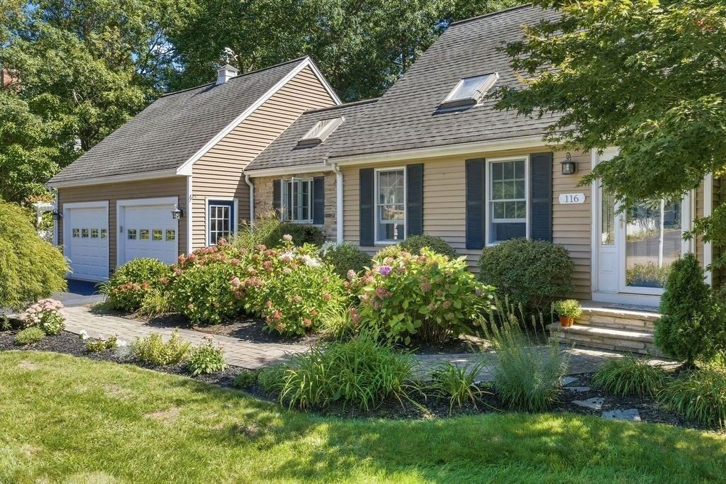 Property Photo:  116 Kathleen Dr  MA 02360 