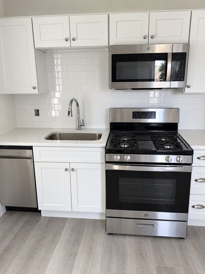 Property Photo: 22 Goldsmith Street 2 MA 01460