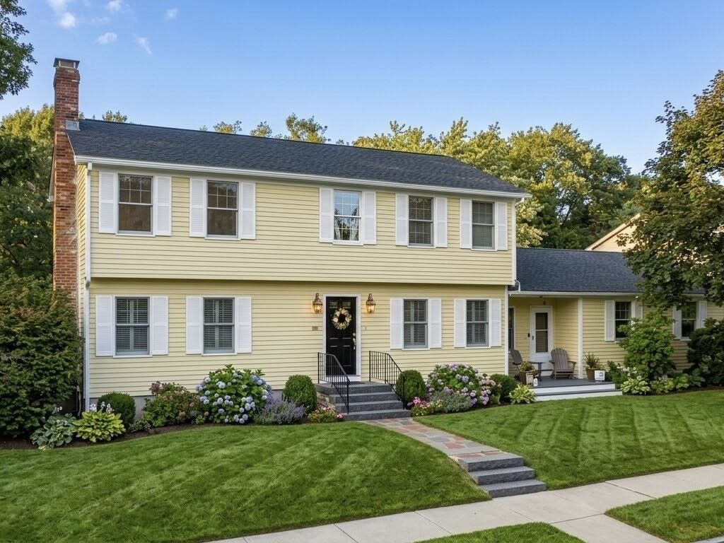 Property Photo: 1 Cricket Ln MA 01602