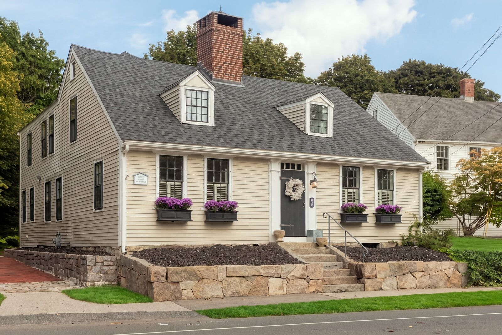 Property Photo:  217 North St  MA 02043 