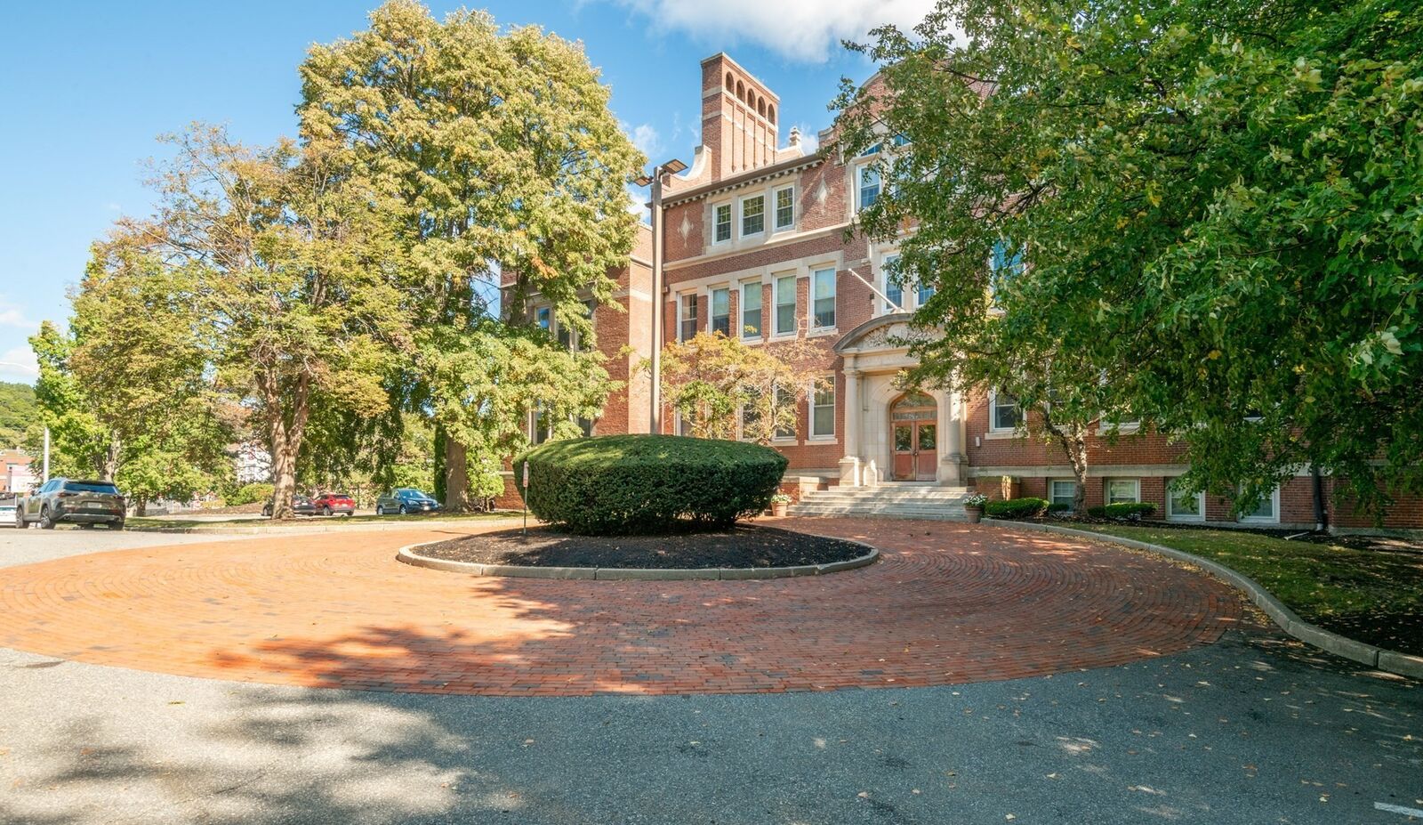 Property Photo: 20-30 Daniels St. 318 MA 02148